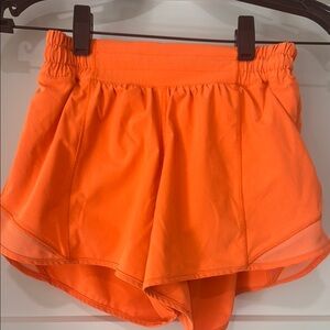 Lululemon Orange Hotty Hot lined Shorts 4" size 4
